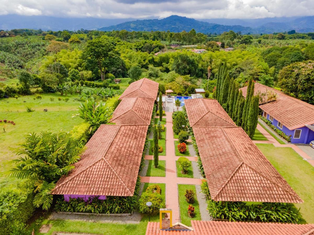 Hotel Campestre Solar De La Luna Albania  Dış mekan fotoğraf