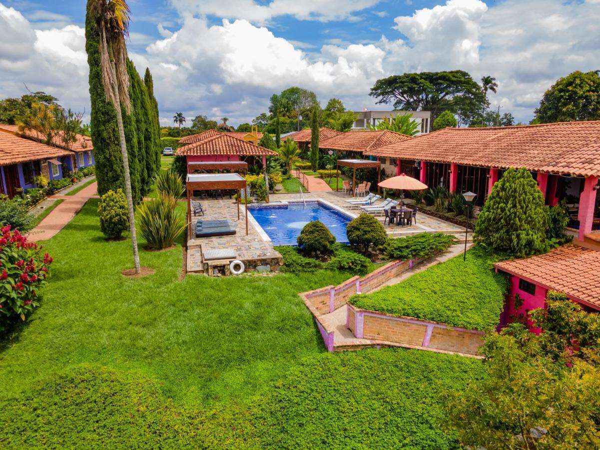 Hotel Campestre Solar De La Luna Albania  Dış mekan fotoğraf
