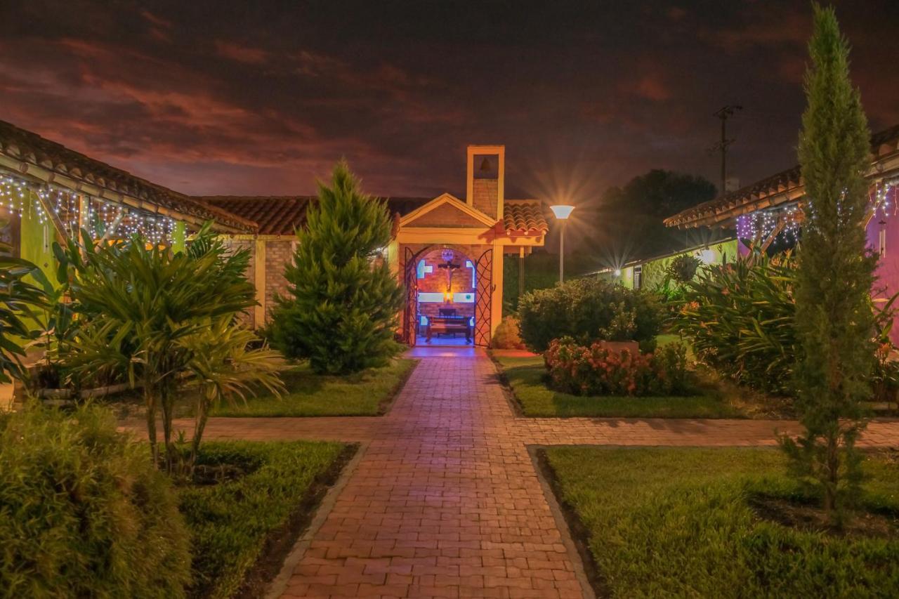 Hotel Campestre Solar De La Luna Albania  Dış mekan fotoğraf